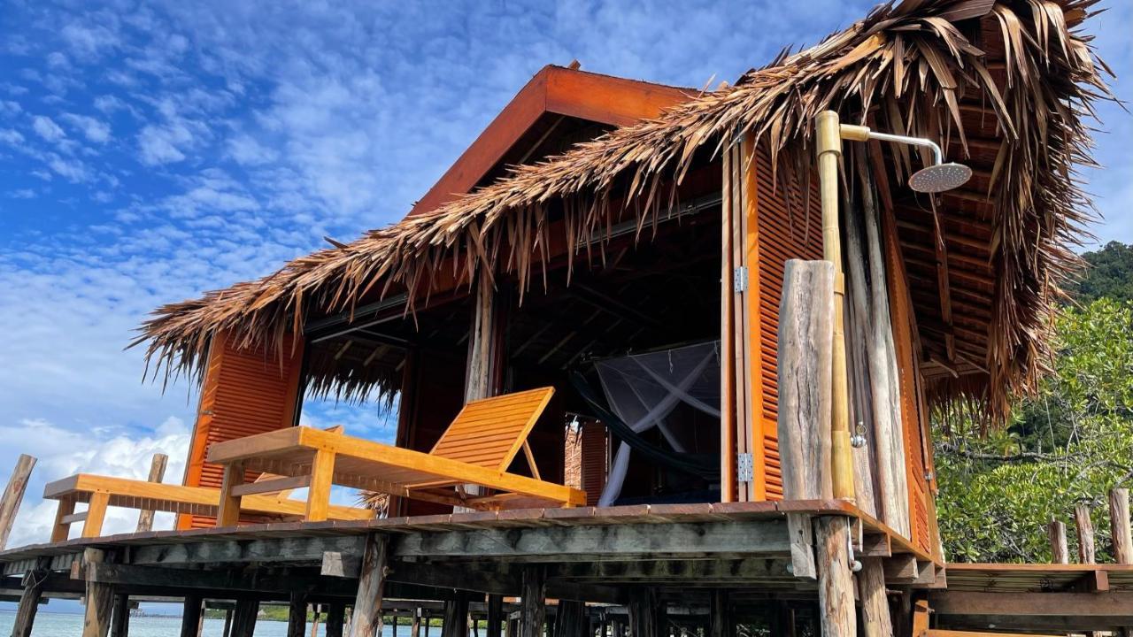 Nyande Raja Ampat Hotel Pulau Mansuar Exterior foto