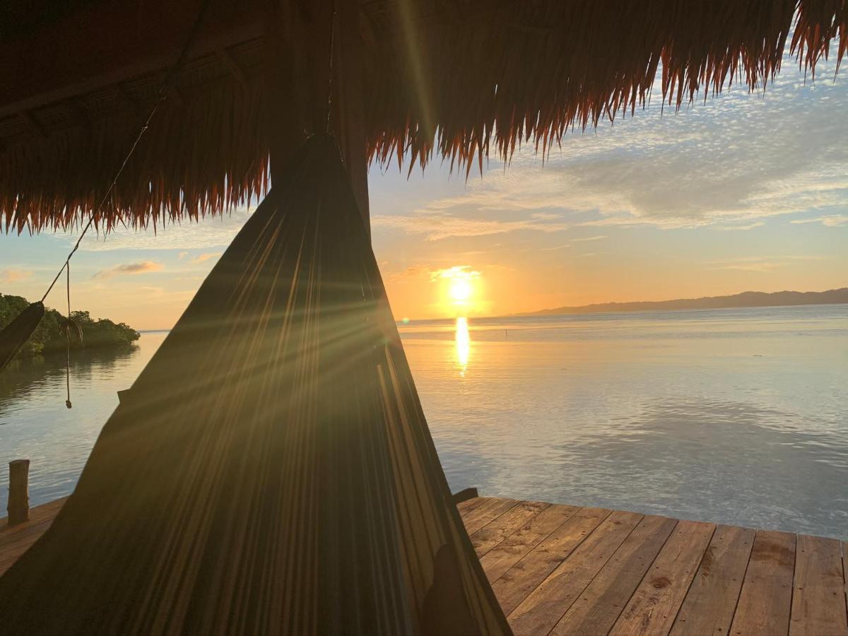 Nyande Raja Ampat Hotel Pulau Mansuar Exterior foto