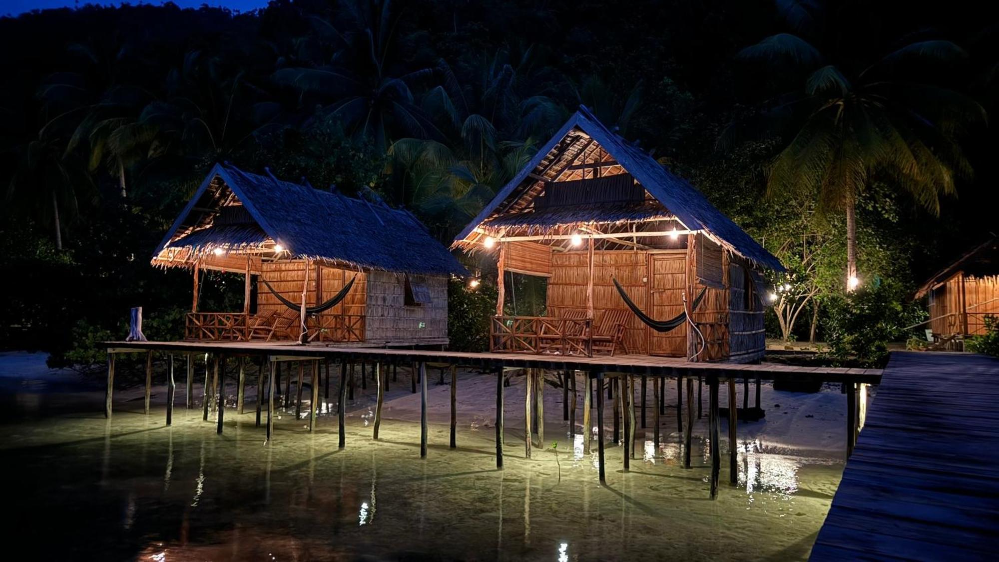 Nyande Raja Ampat Hotel Pulau Mansuar Exterior foto